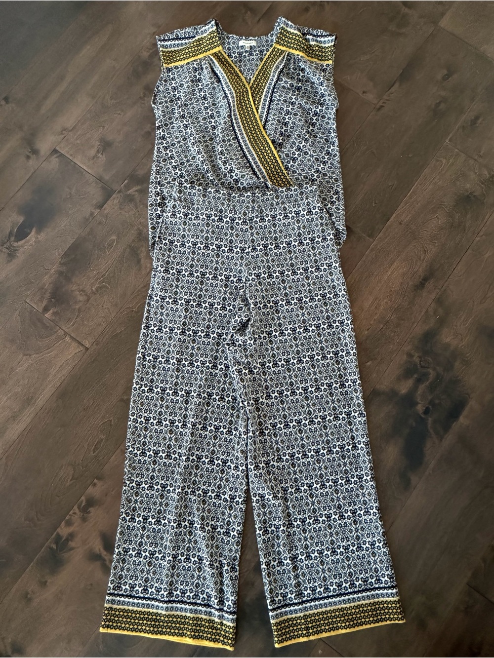 Max Studio Matching Top and Bottoms